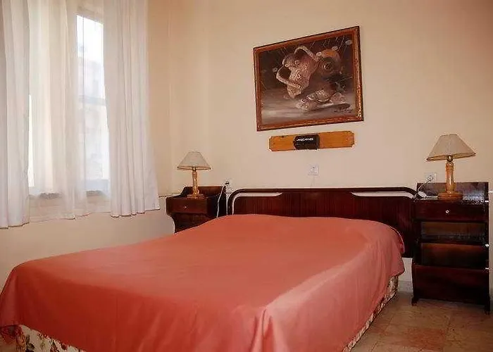 Anfora Residans Готель 3*